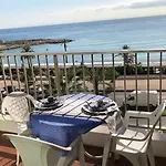 Apartment Fantastic Sea View With Balcony, Garavan Port *