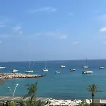 Fantastic Sea View With Balcony, Garavan Port * مينتون