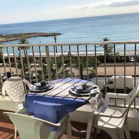 Апартаменты Fantastic Sea View With Balcony, Garavan Port *