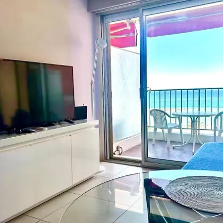 Fantastic Sea View With Balcony, Garavan Port 멍똥