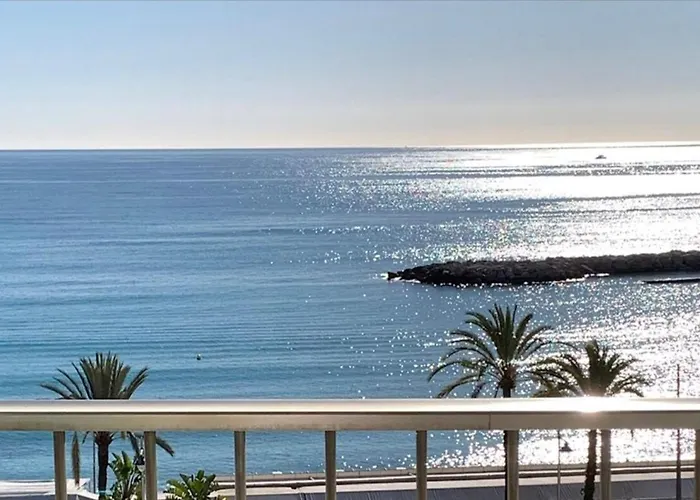 公寓 Fantastic Sea View 芒通